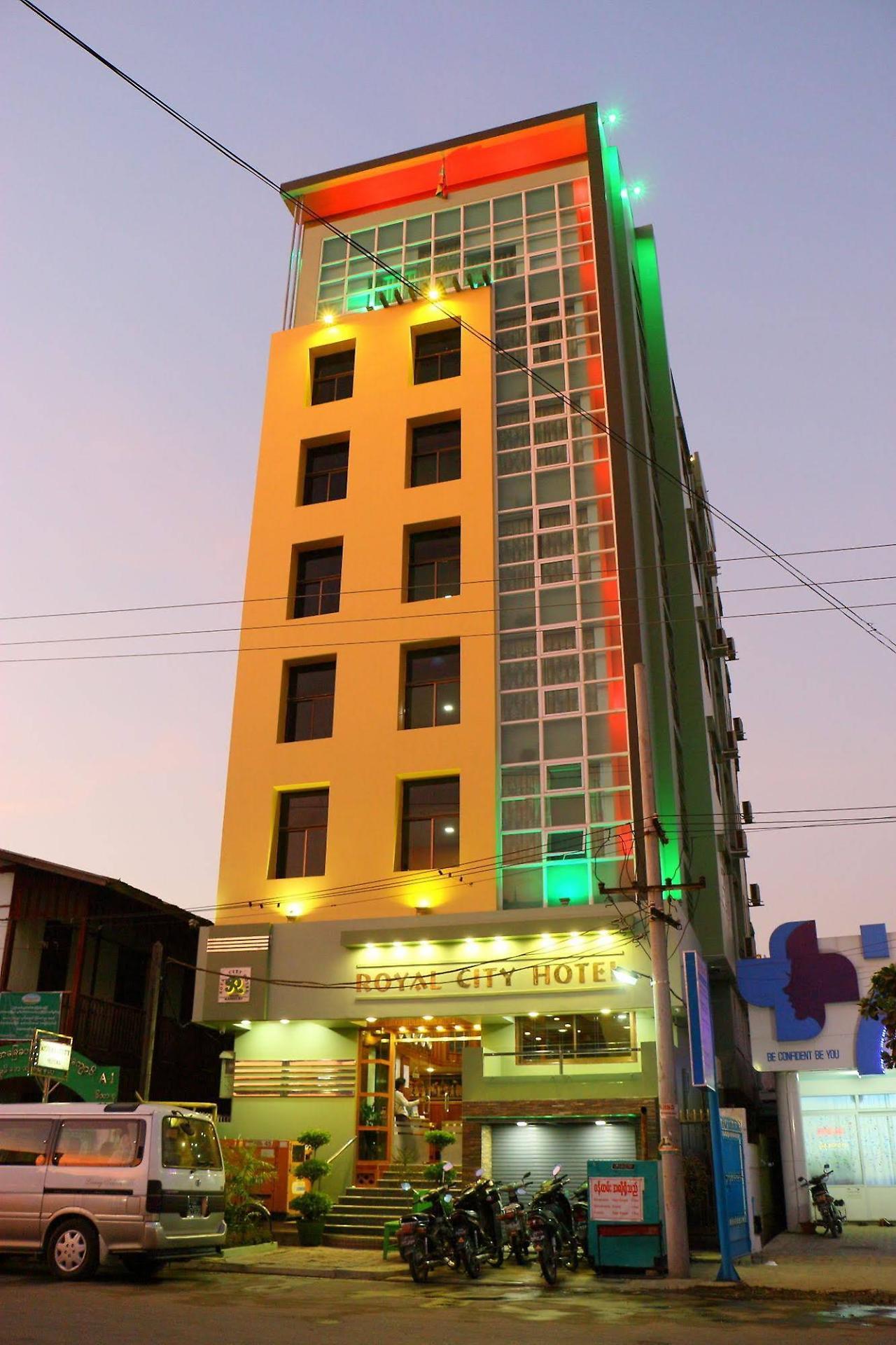Royal City Hotel Μανταλέι Εξωτερικό φωτογραφία