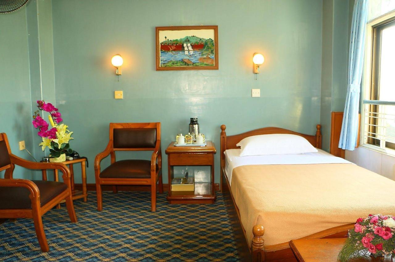 Royal City Hotel Μανταλέι Εξωτερικό φωτογραφία
