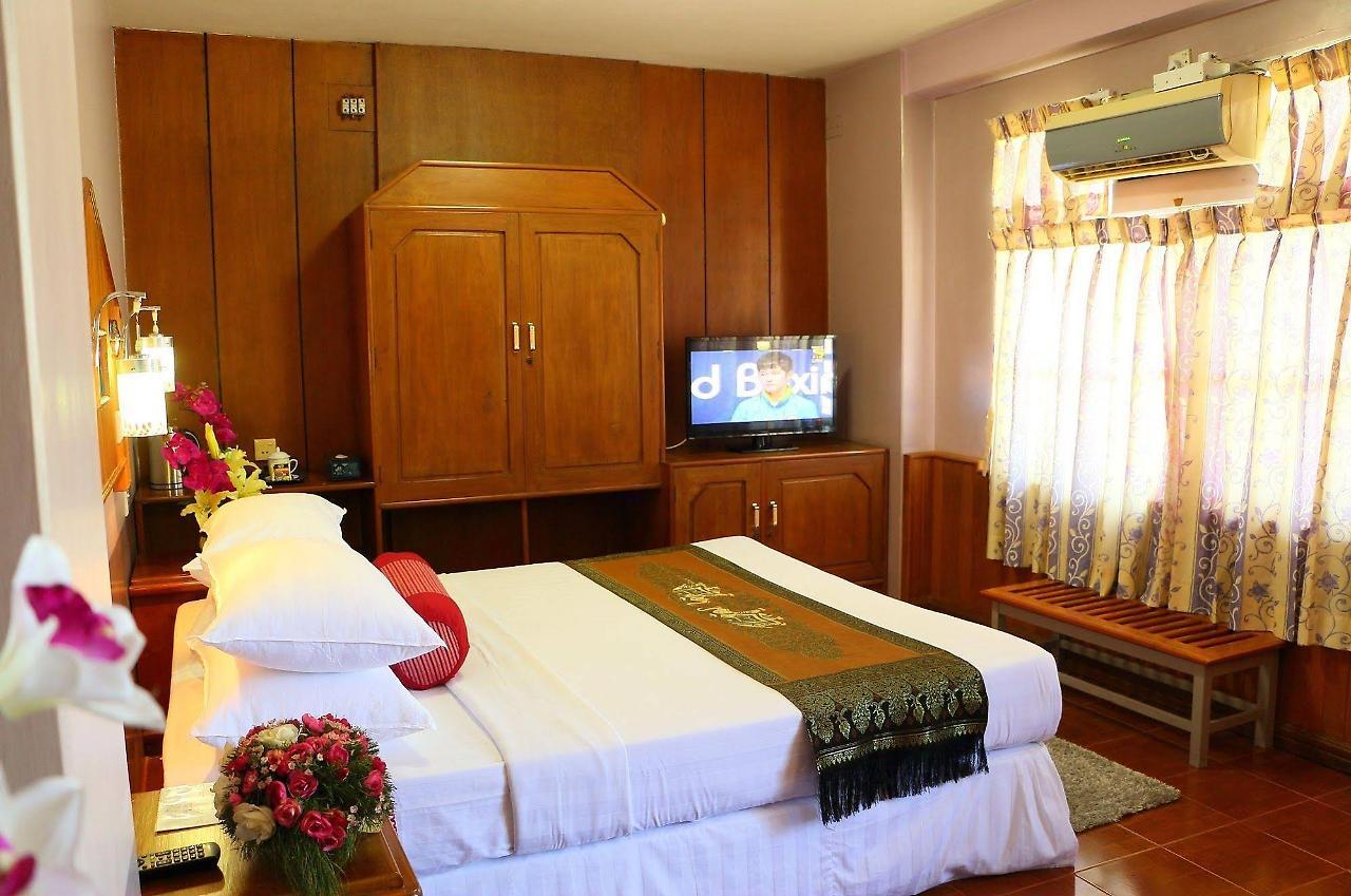 Royal City Hotel Μανταλέι Εξωτερικό φωτογραφία