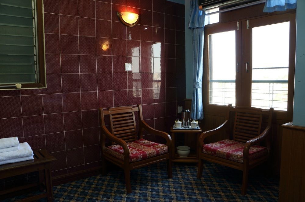 Royal City Hotel Μανταλέι Εξωτερικό φωτογραφία