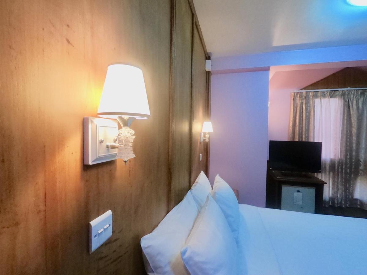 Royal City Hotel Μανταλέι Εξωτερικό φωτογραφία