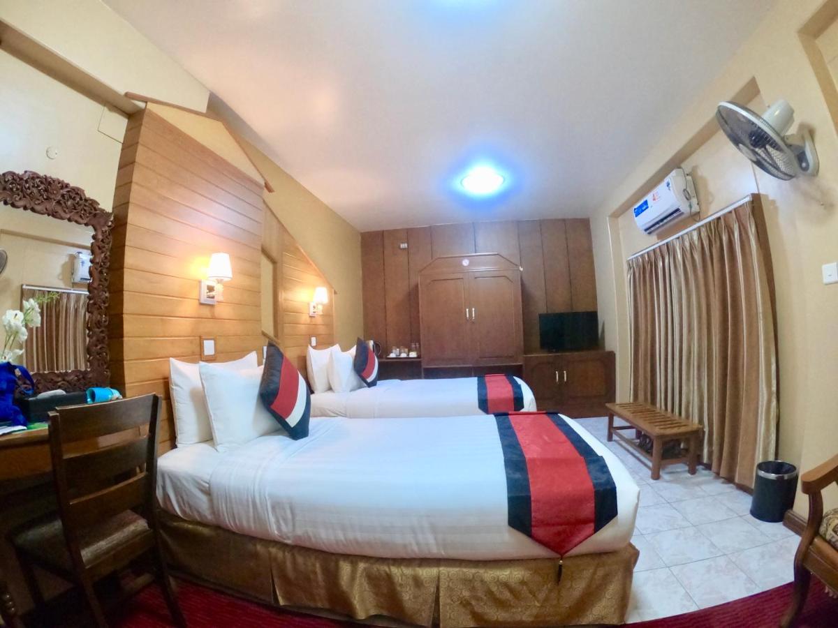 Royal City Hotel Μανταλέι Εξωτερικό φωτογραφία