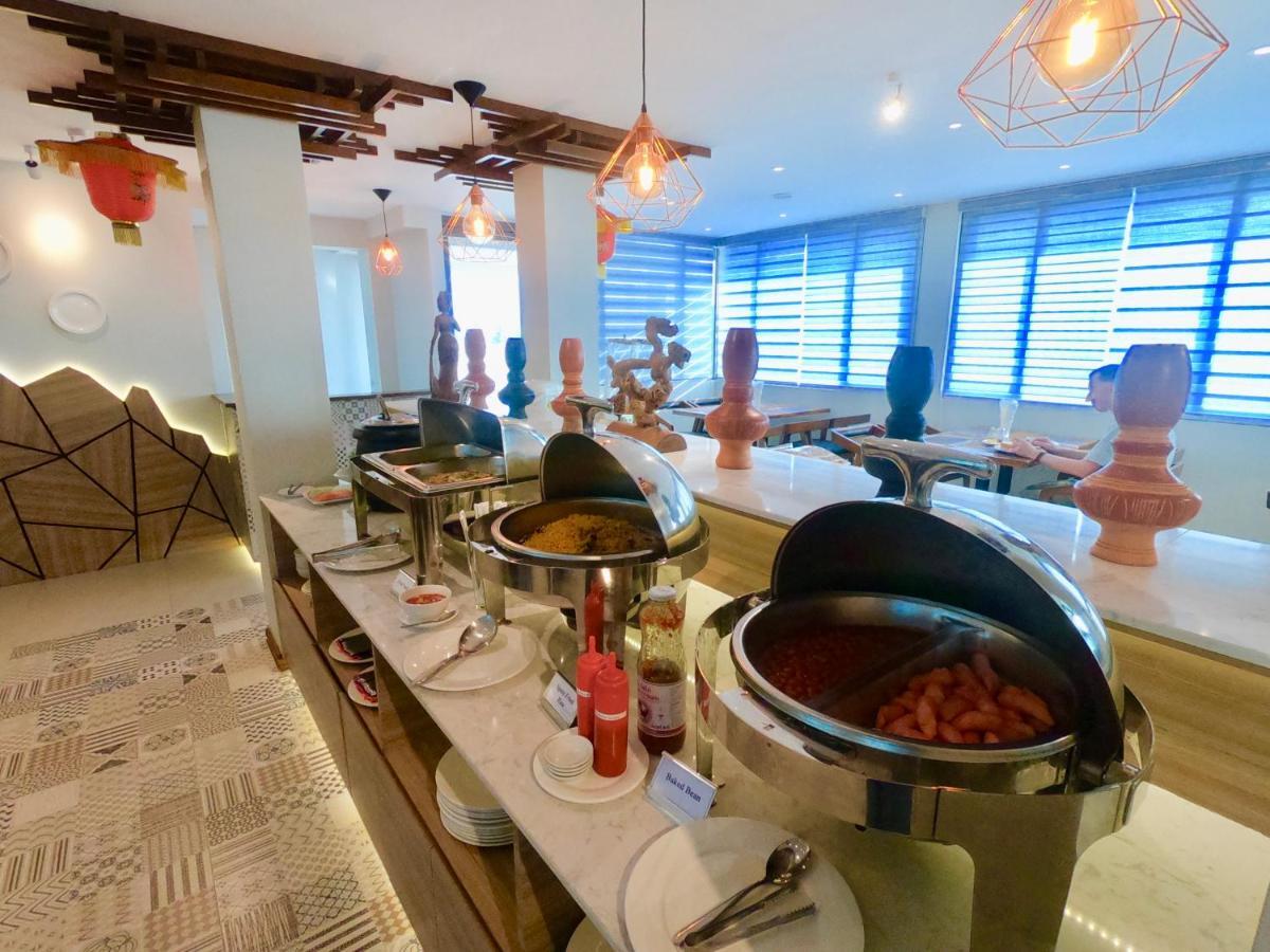 Royal City Hotel Μανταλέι Εξωτερικό φωτογραφία