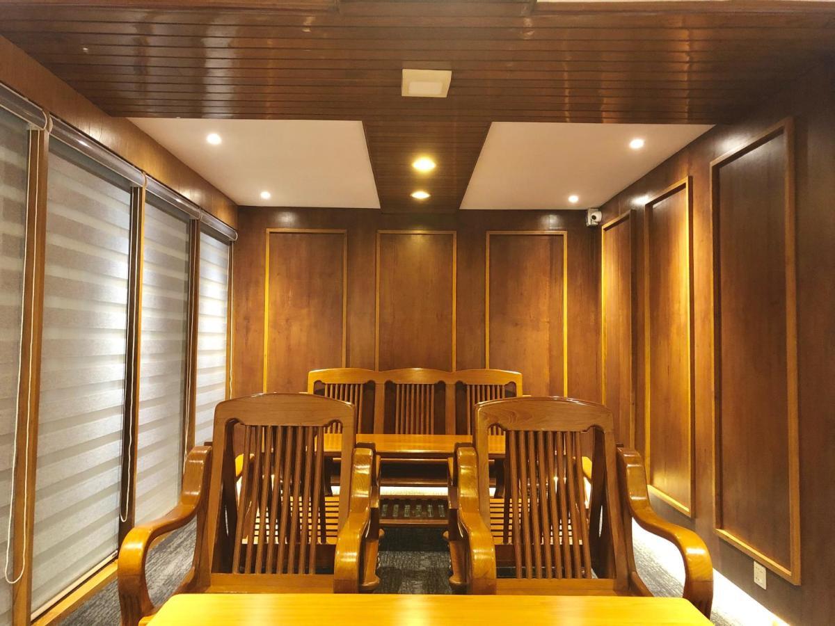 Royal City Hotel Μανταλέι Εξωτερικό φωτογραφία