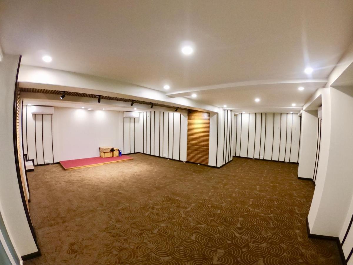 Royal City Hotel Μανταλέι Εξωτερικό φωτογραφία
